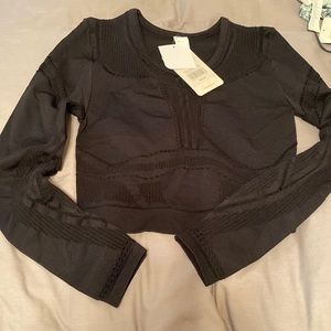 Fabletics mesh workout crop fitted top